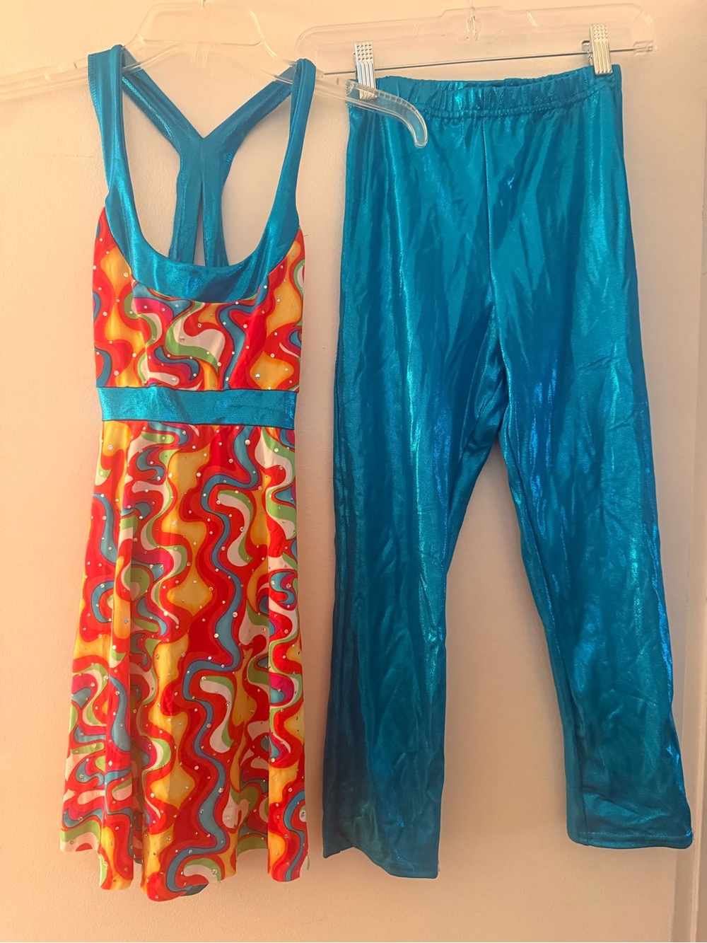 Women’s Colorful Dance Costume with Leotard, Tunic, Capris & Arm Sleeves